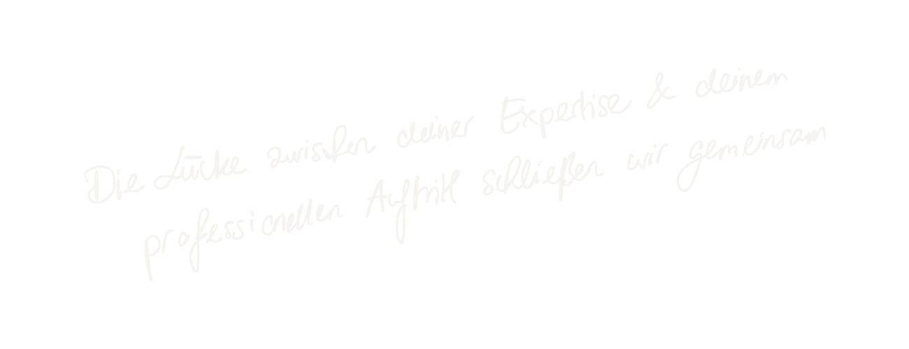 lacourage-schriftzug-expertise-markenauftritt Handschriftlicher Schriftzug: "Die Lücke zwischen deiner Expertise & deinem professionellen Auftritt schließen wir gemeinsam."